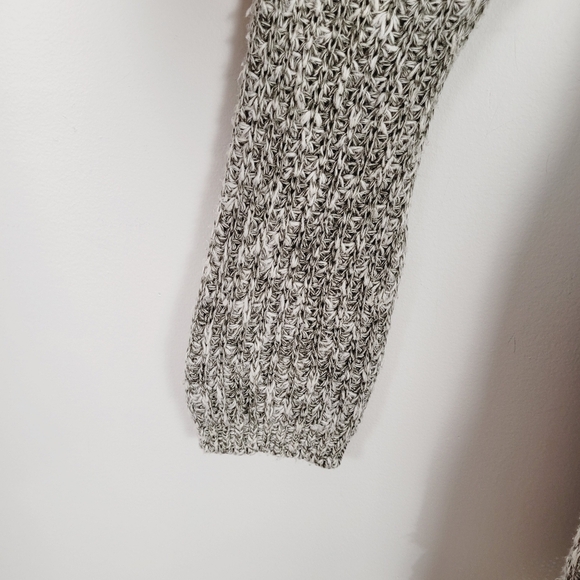 Anthropologie Angel of The North Chunky Knit Long Line  Button Up Cardigan - Picture 5 of 9